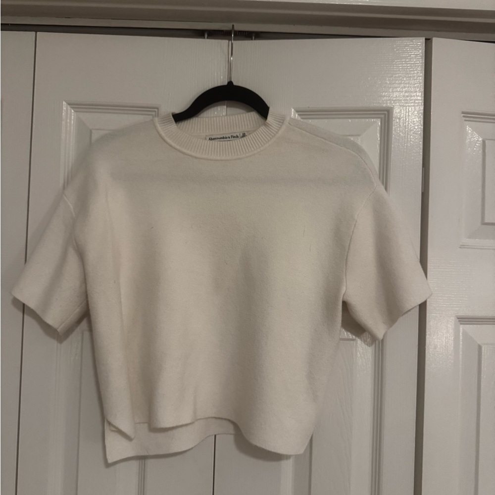Abercrombie & Fitch Cream Knit Sweater